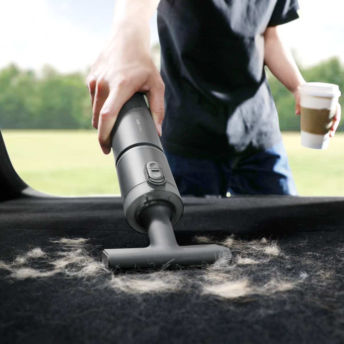 HOTO AutoCare Air Duster & Vacuum – cleaning a car interior